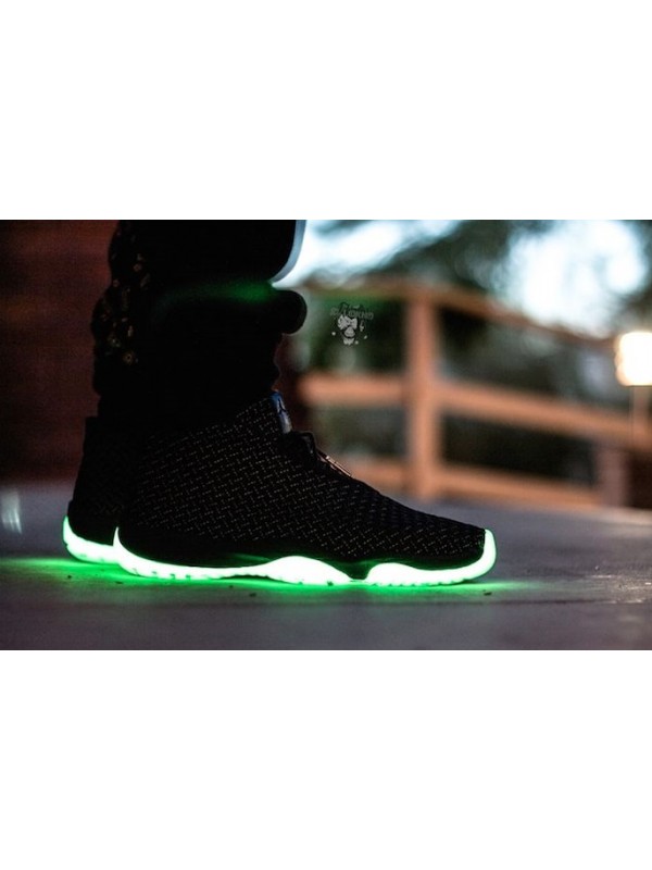 Deluxe Glow Light Up Sneakers